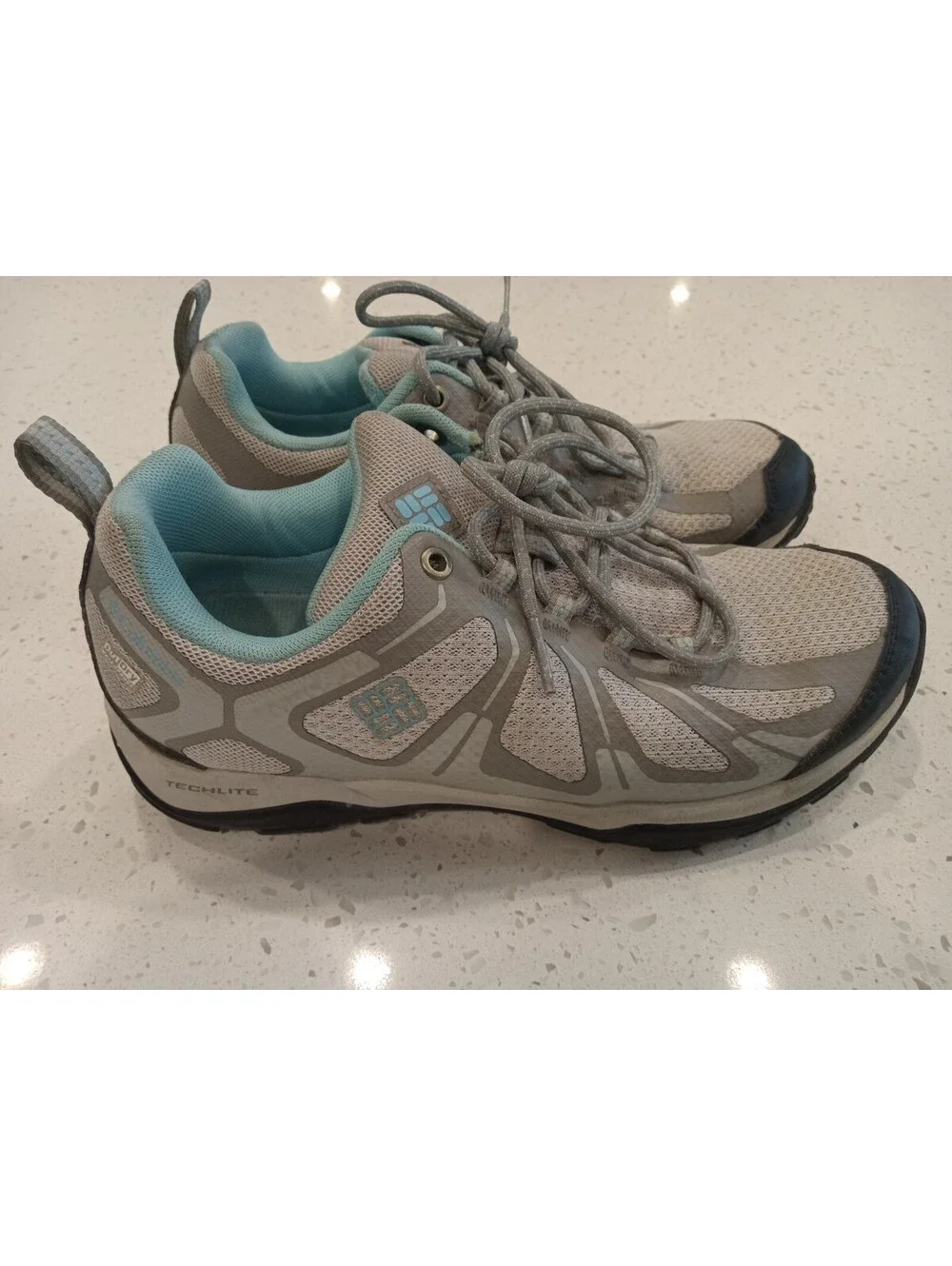 Columbia Grove Heights Low OutDry Hiking Shoes Womens 7.5 Gray Light Blue